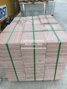 Đá đỏ đậm khò nhám